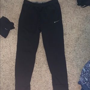 mens nike joggers